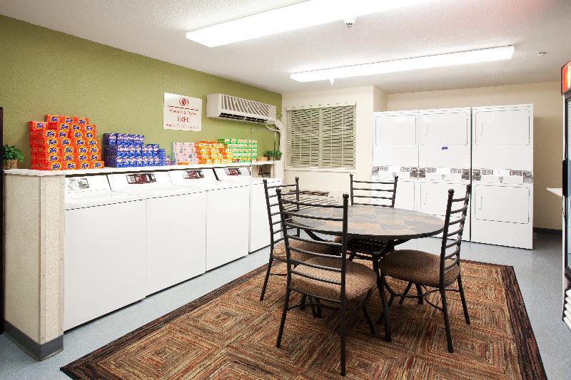 Sonesta Simply Suites Denver West Federal Center Лейкуд Екстериор снимка