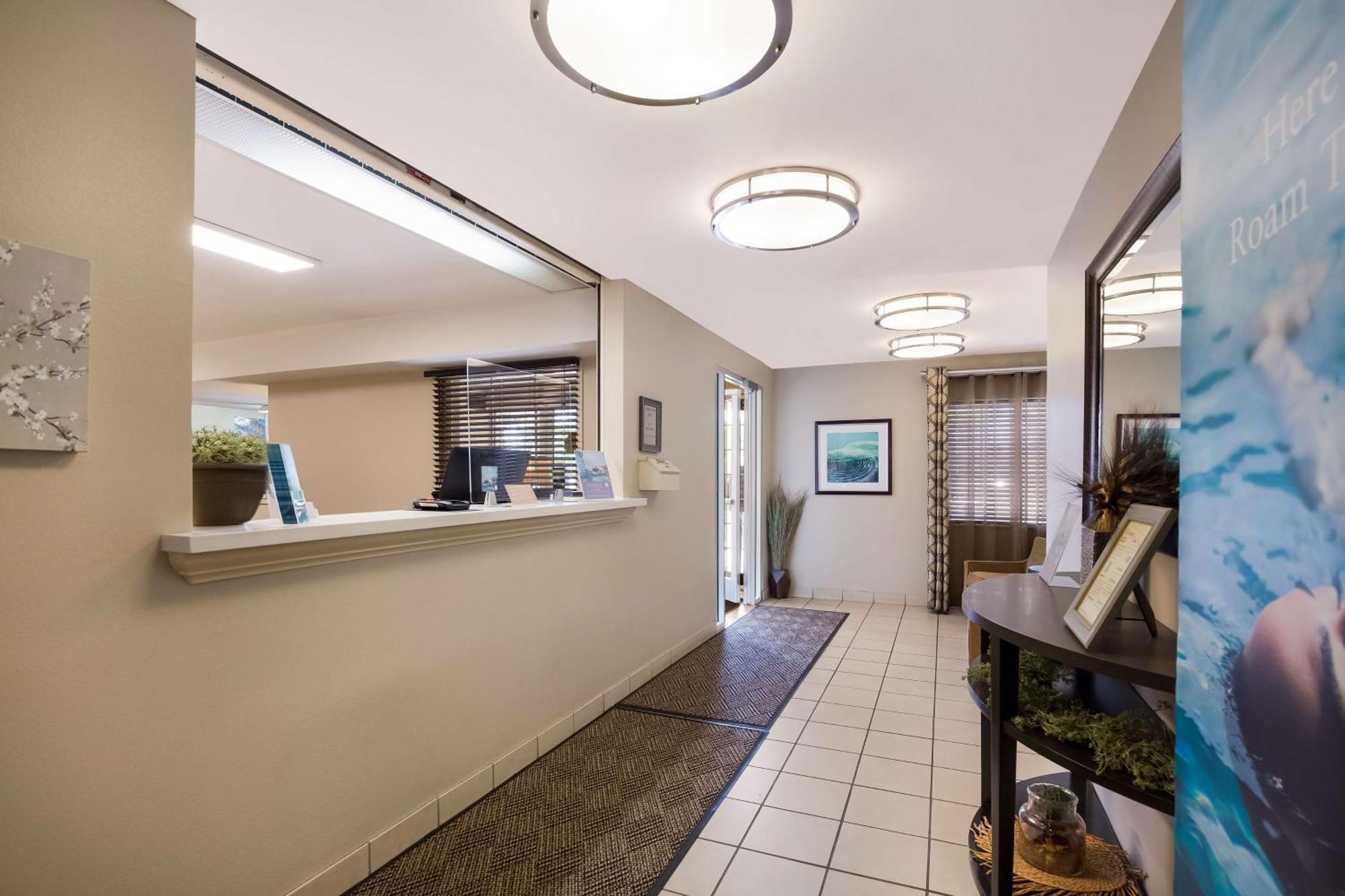Sonesta Simply Suites Denver West Federal Center Лейкуд Екстериор снимка